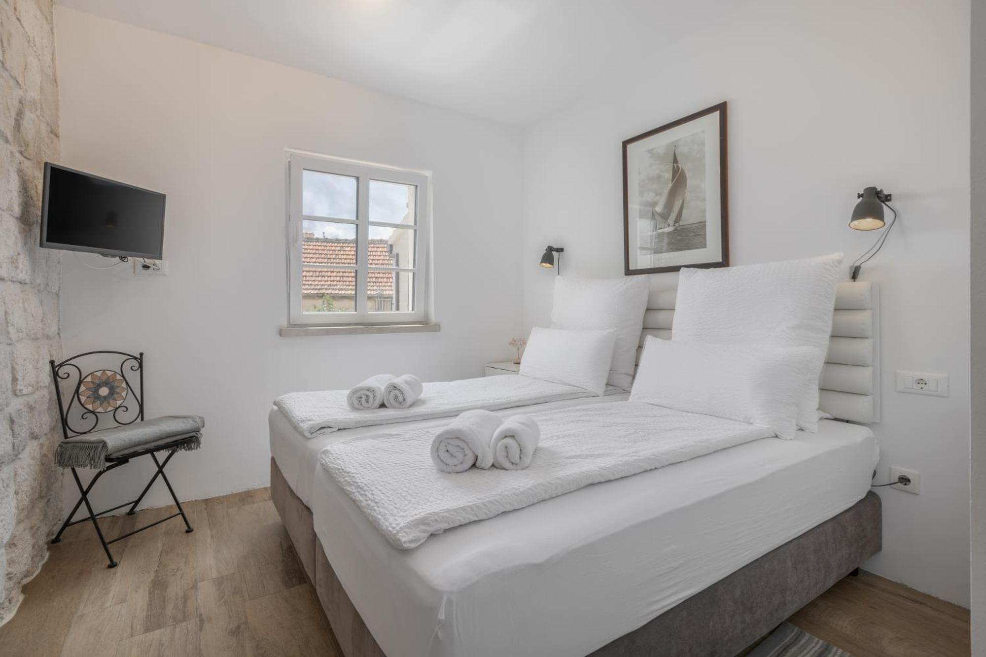New - Casa Columba - 4 Star Design Boutique With Outdoor Pool & Private Garden (adults Only) Pensiune 4*