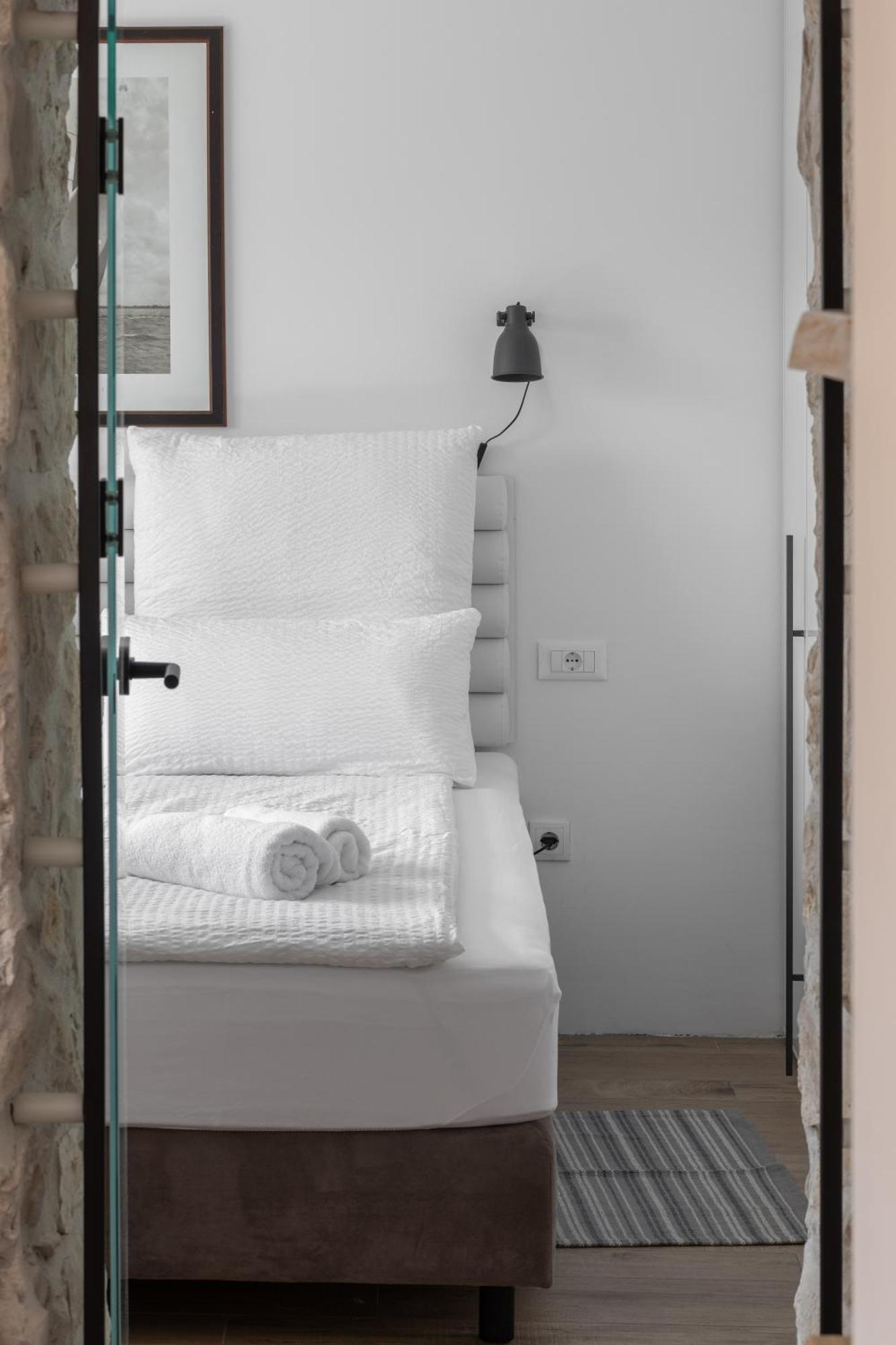 Pensiune New - Casa Columba - 4 Star Design Boutique With Outdoor Pool & Private Garden (adults Only) 4*