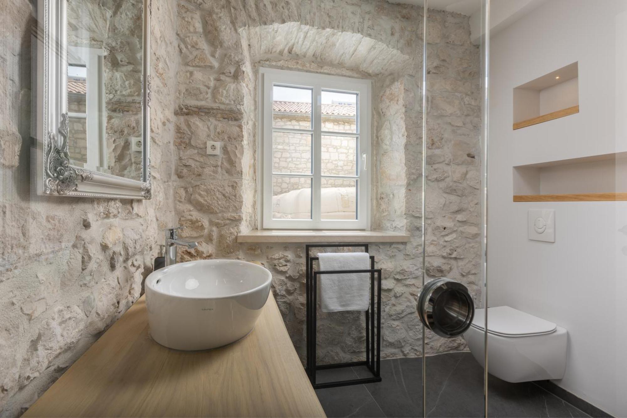 New - Casa Columba - 4 Star Design Boutique With Outdoor Pool & Private Garden (adults Only) Pensiune Makarska